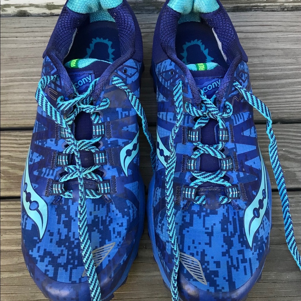 Saucony Peregrine ICE+ Trail Sneakers, women’s 9.5